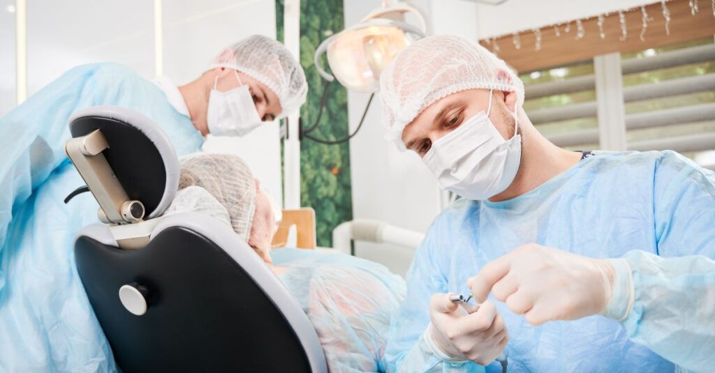 7 Best Dental Implants in Weston FL: Patient Guide